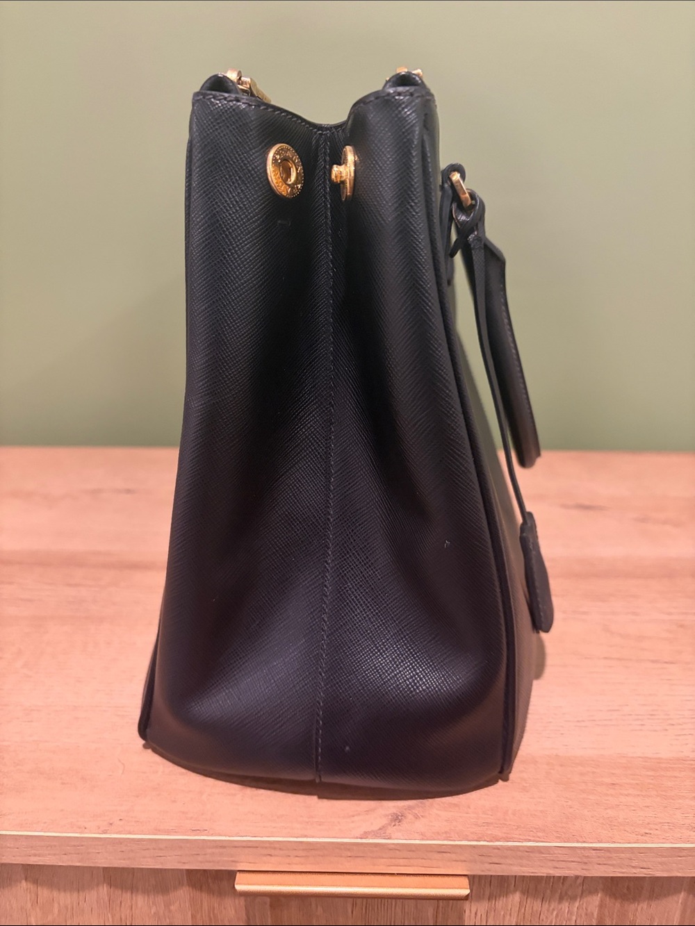 Pre-loved Prada Saffiano Leather Galleria double zip medium - Picture 5 of 13